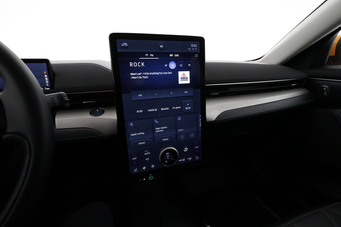 Ford Mustang Mach-E 2022 - miniatyr 15