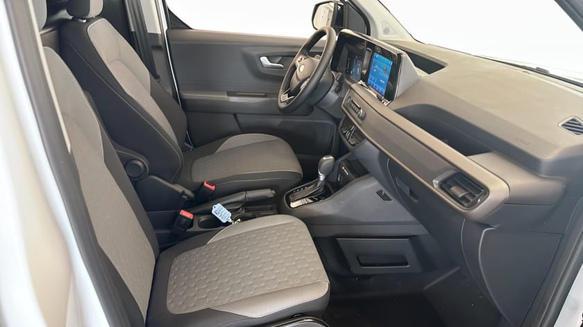 Bild 3 av Ford Transit Courier LIMITED SKÅP 1.0B 125hk / DEMO