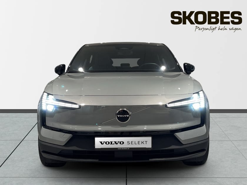 Bild 2 av Volvo EX30 Single Motor Extended Range M R Plus Edition
