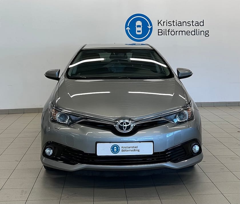 Bild 4 av Toyota Auris 1.2 Turbo Active Plus Vinterhjul, Farthållare,