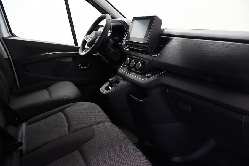 Bild 3 av Nissan Primastar Crew Combi dCi150 A/T L2H1 N-Connecta  DSD - 9 seats