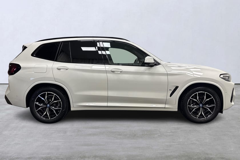 Bild 3 av BMW X3 xDrive30e M Sport 292hk