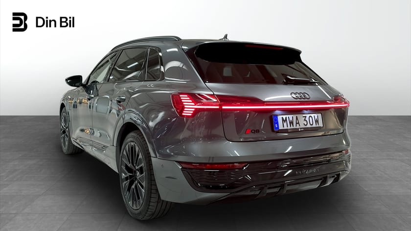 Bild 3 av Audi Q8 50 e-tron quattro 340HK S-line