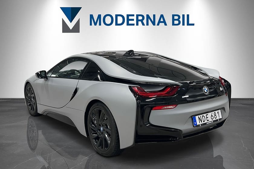 Bild 3 av BMW i8 362hk Laserlight HuD H/K GPS Skinn CarPlay