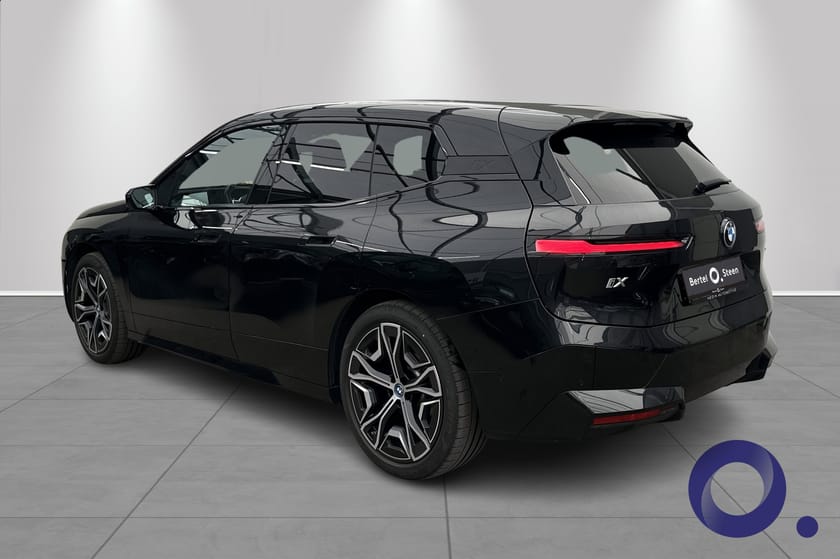 Bilde 4 av BMW iX xDrive50 xDrive50,Fully Charged,Sport-pakke,Luftfj,Bakhjulsstyr