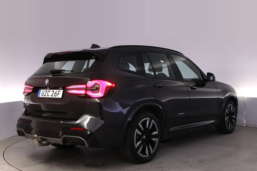 Bild 5 av BMW iX3 M Sport Charged Panorama Drag DAP Elstol BLIS