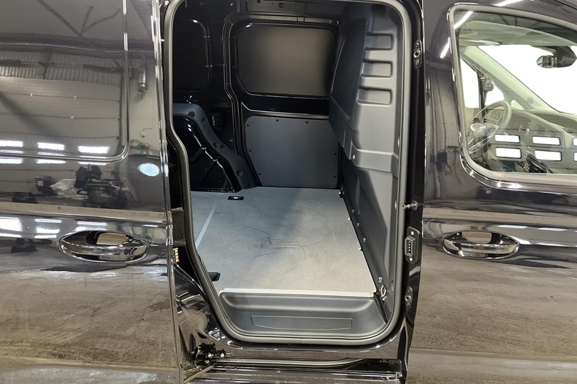 Volkswagen Caddy Cargo eHybrid DSG Sequential, 150hp, 2025