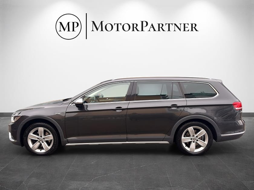 Bild 4 av Volkswagen Passat Alltrack 2.0 TSI 4M Kamera 220hk