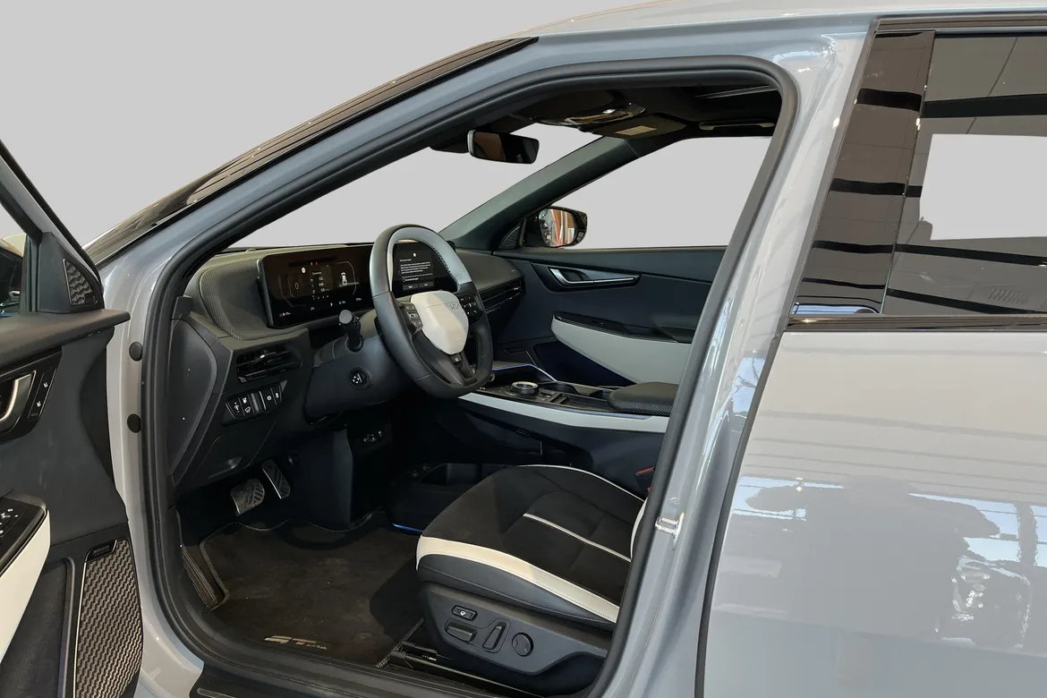 picture of a car