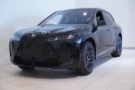 BMW iX xDrive60 M Sport Pro Supercharged Drag B W DA Pro
