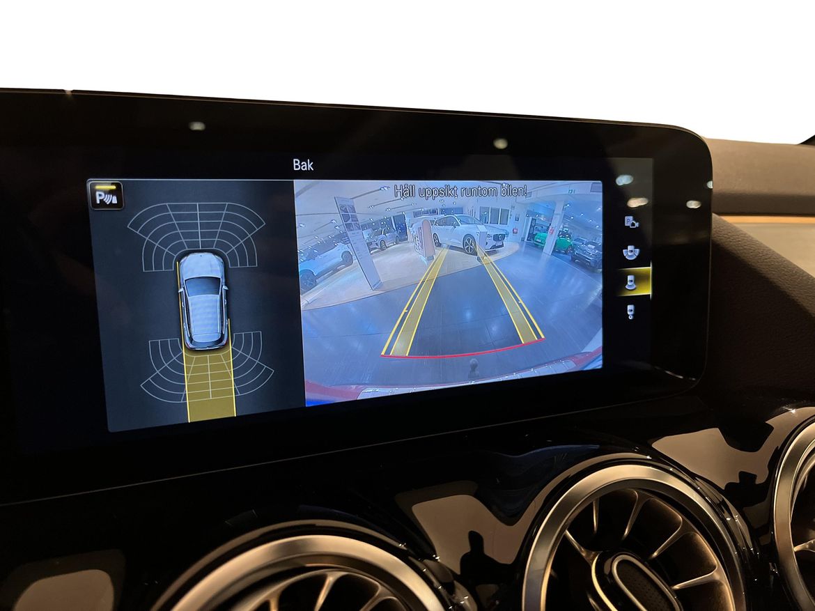 Mercedes-Benz GLA 2022 - miniatyr 23