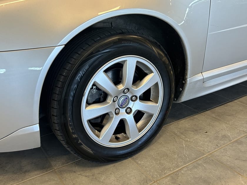 Bild 3 av Volvo V70 D3 Momentum 163hk Aut/Drag