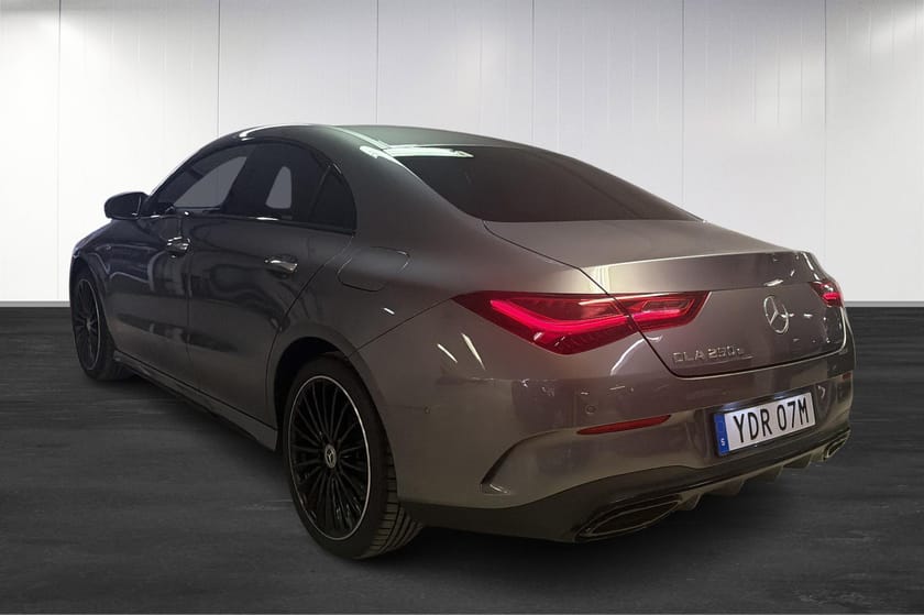 Bild 4 av Mercedes-Benz CLA 250 e AMG / RattVä / Pano / 360-K
