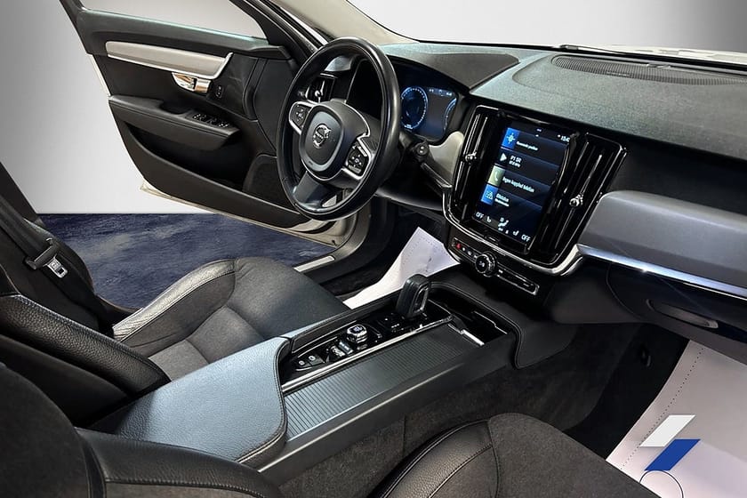 Bild 4 av Volvo V90 Cross Country D4 AWD 190hk Plus Kamera Navigator Värmare Drag