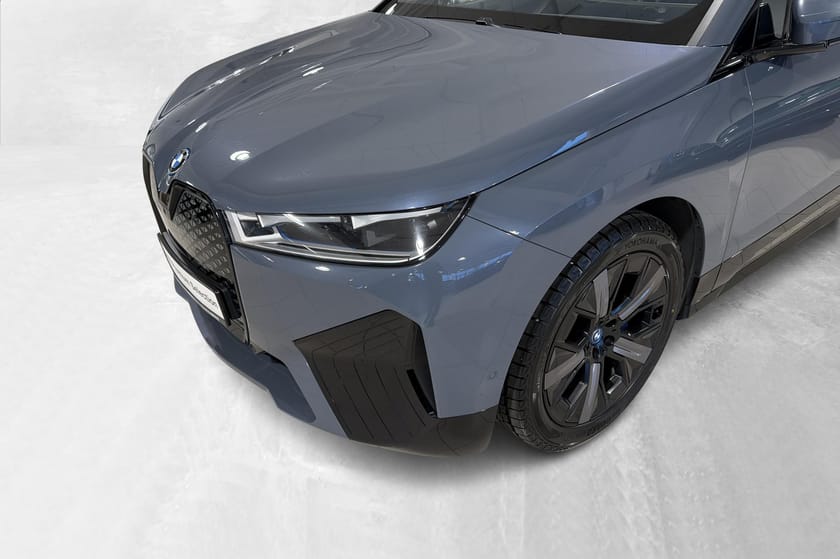 Bilde 5 av BMW iX xDrive50 Luft Harman Pano krok 4hjulsstyring