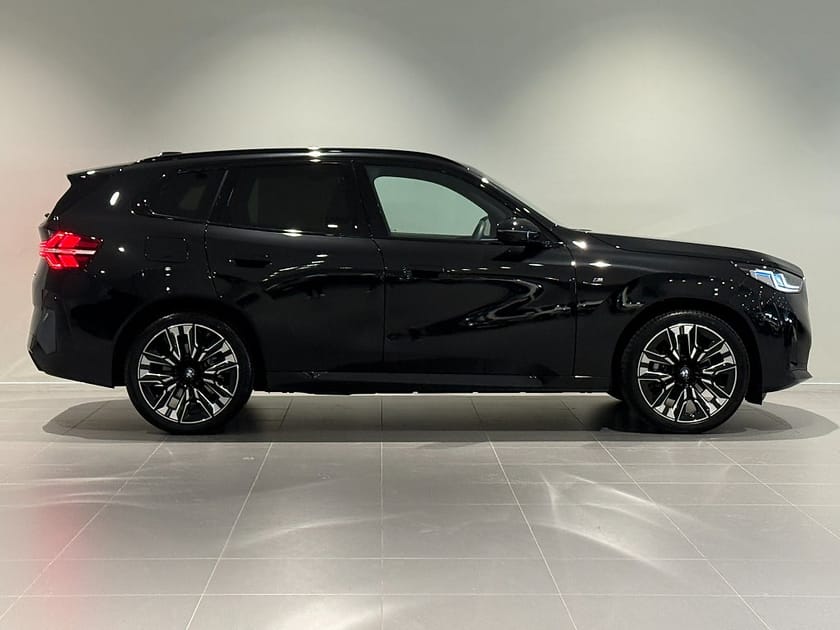 Bild 3 av BMW X3 30e xDrive M Sport Drag Innovation Comfort Premium 21"
