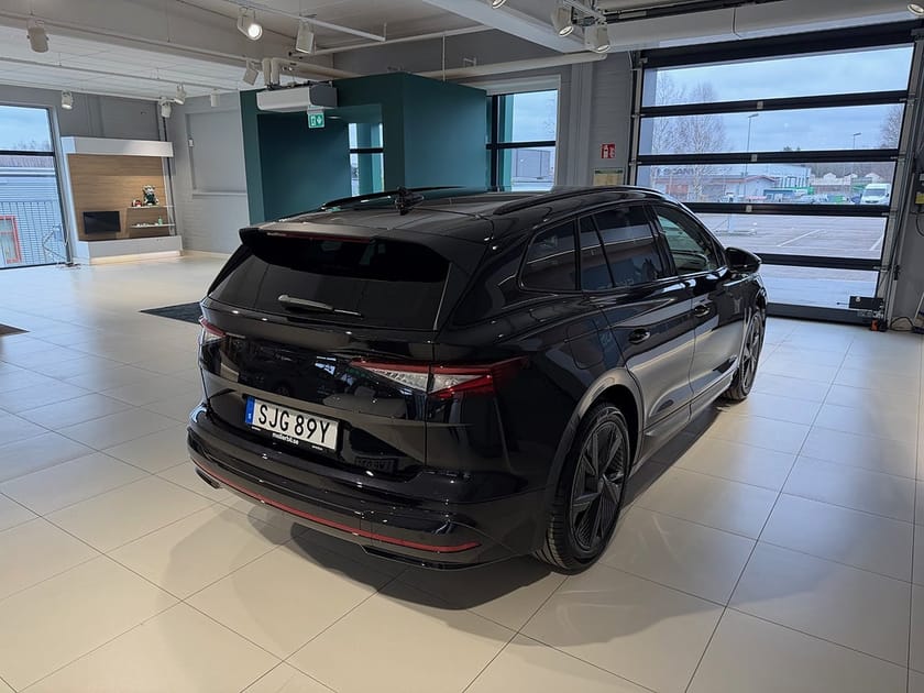 Bild 3 av Škoda Enyaq RS Skoda - eldriven prestanda med omgående leverans
