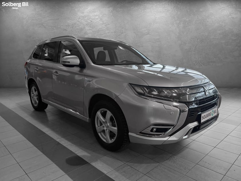 Bilde 3 av Mitsubishi Outlander PHEV INNSTYLE/ PHEV/AWD/CARPLAY/ISO/OPPV.RATT