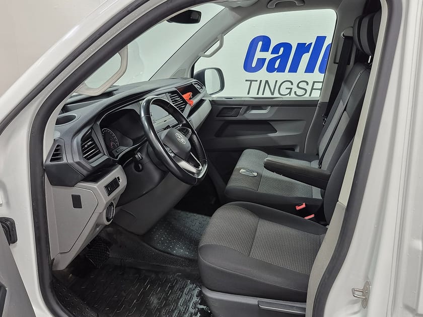 Bild 2 av Volkswagen Transporter T30 SKÅP TDI 150HK