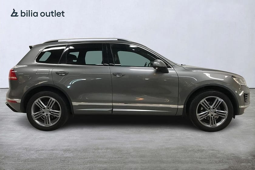Bild 5 av Volkswagen Touareg 3.0 V6 TDI 4Motion R-Line 262hk Navi Drag Backkamera
