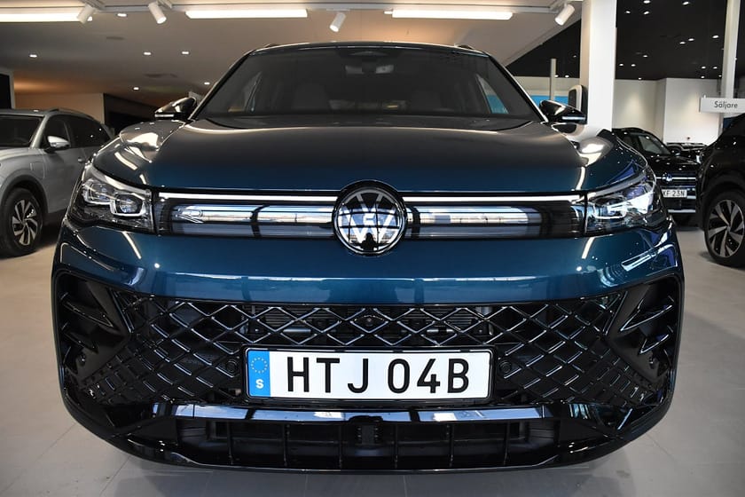 Bild 3 av Volkswagen Tiguan eHybrid R-Line Edition *SE UTRUSTNING*
