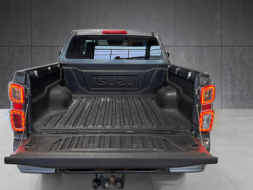 Bilde 5 av Isuzu D-Max Space Cab 163 HK, AUT,4X4,KROK(3500KG),NY SERVICE...
