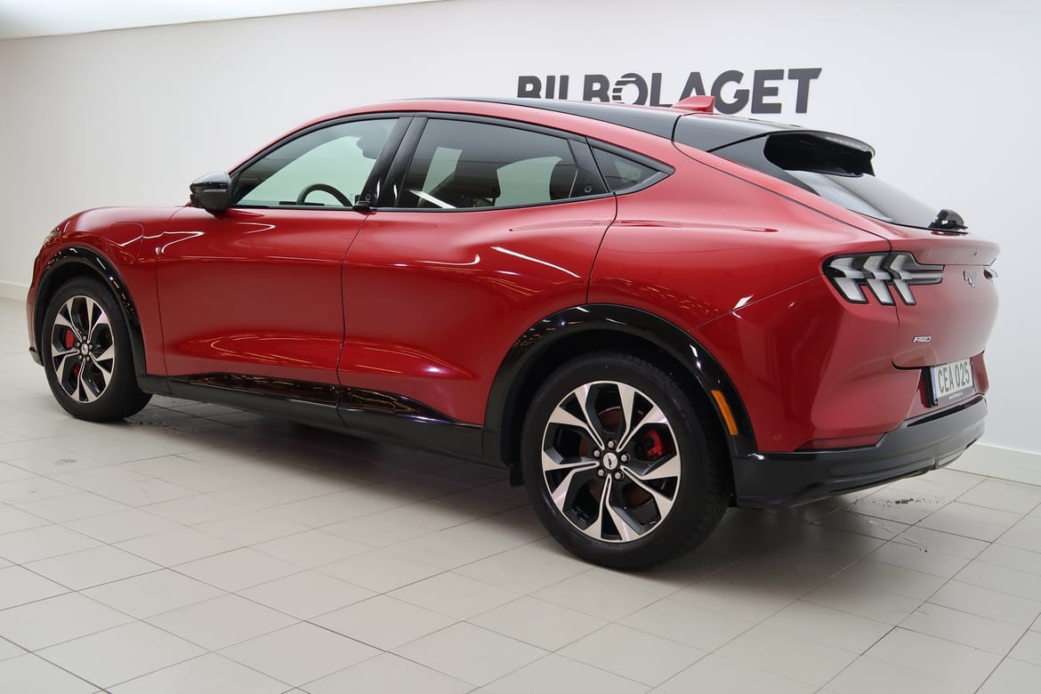 Ford Mustang Mach-E 2022 - miniatyr 3