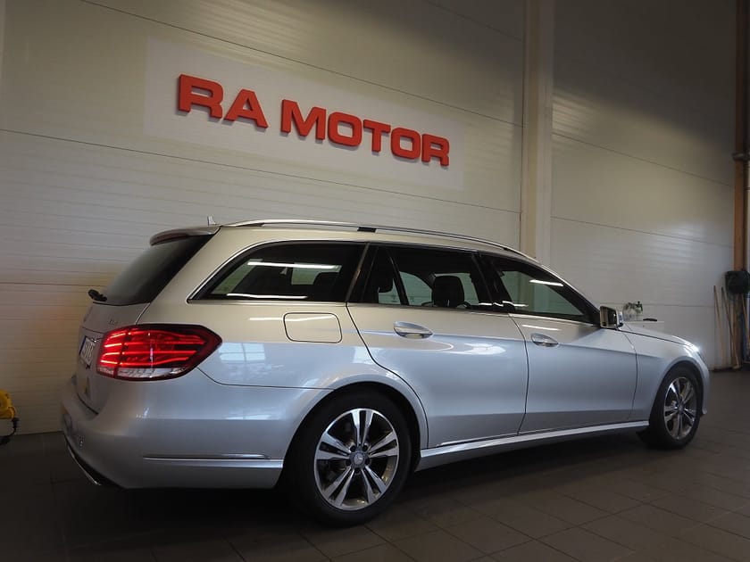 Bild 5 av Mercedes-Benz E 220 T BlueTEC BE 7G-Tronic 170hk  Avantgarde Låga mil!