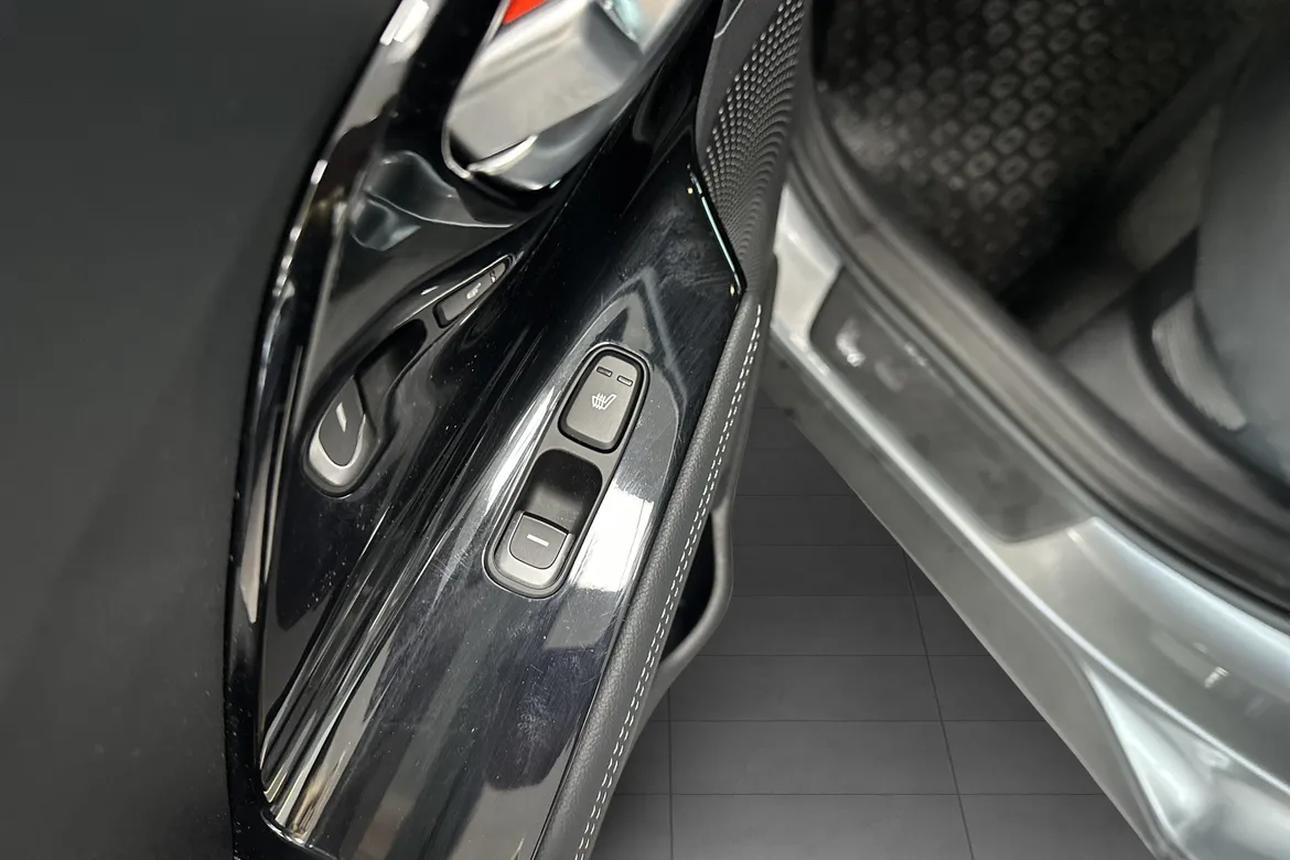 picture of a car