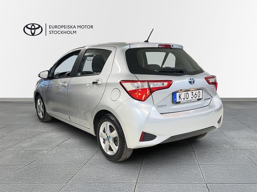 Bild 2 av Toyota Yaris Hybrid 1,5 / / ACTIVE / Backkamera