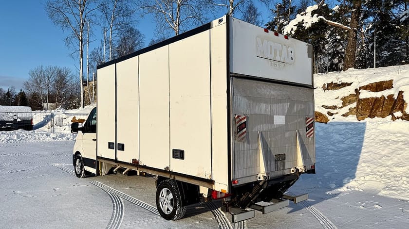 Bild 4 av Volkswagen Crafter Chassi 35 2.0 TDI 177 Aut / Öppningsbar långsida