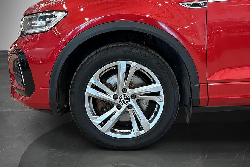 Bild 2 av Volkswagen T-Roc 2.0 TDI 150hk 4Motion R-Line Värmare B-kamera GPS Moms
