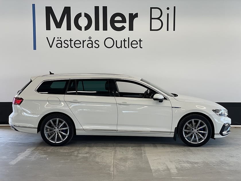 Bild 4 av Volkswagen Passat Sportscombi GTE SC Matrix Drag Gps Backkamera Värmare
