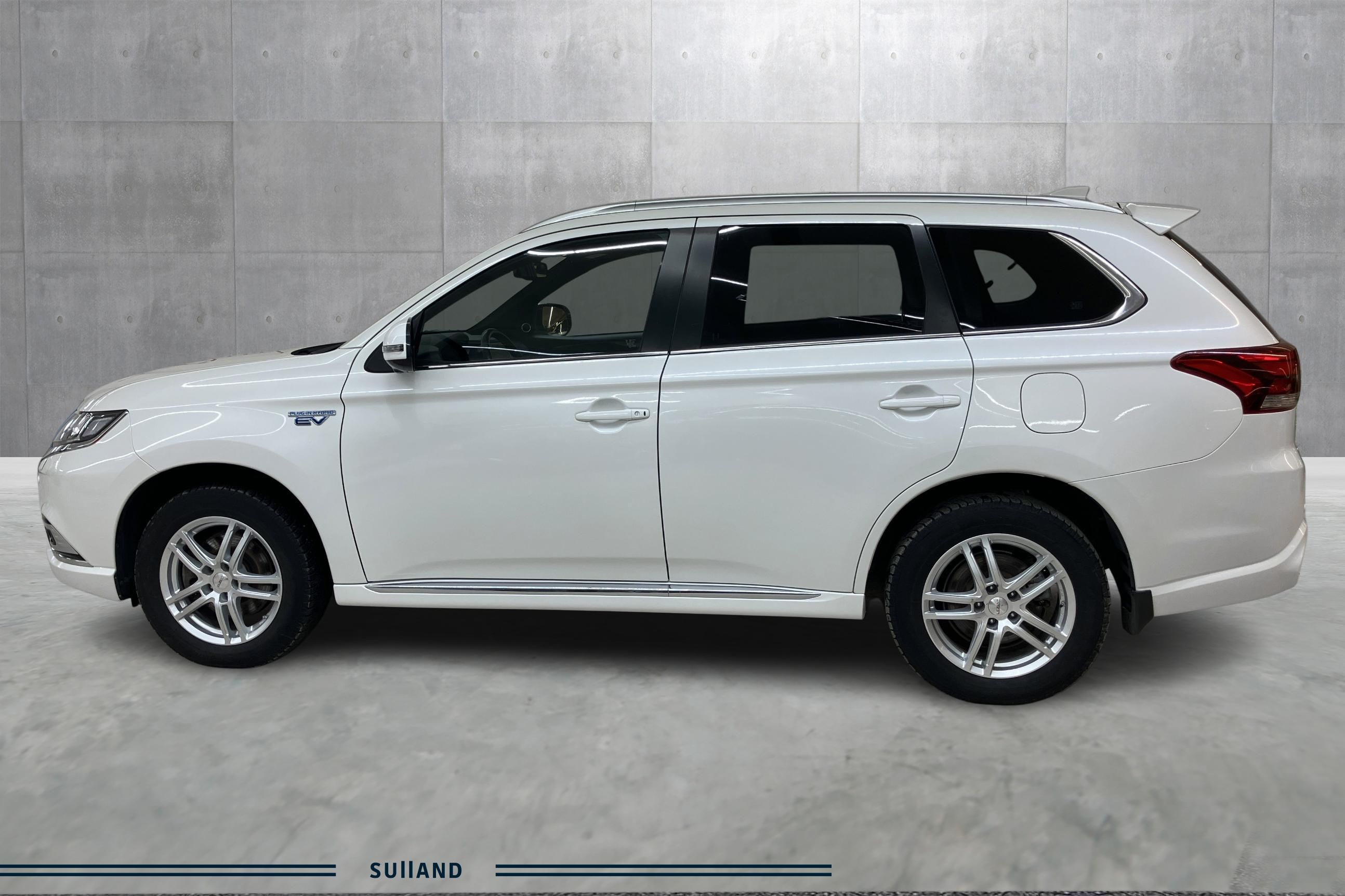 Thumnail bilde 1 av Mitsubishi Outlander PHEV