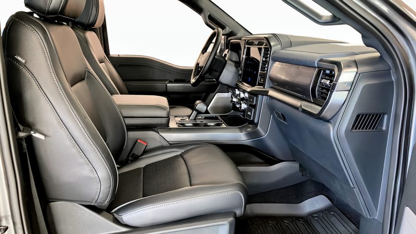 Bild 3 av Ford F-150 SuperCrew Lariat Black Edt 5.0L V8 0% Ränta 1990:-/mån
