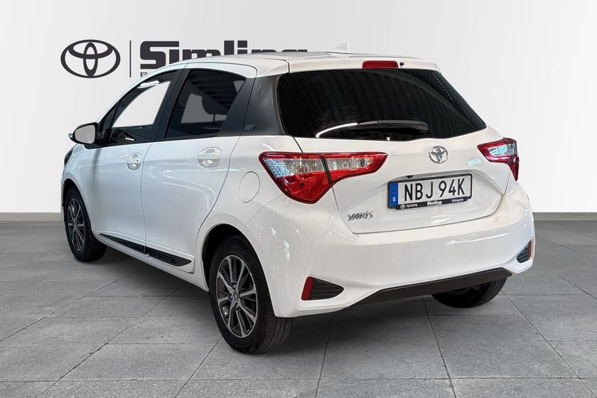 Bild 3 av Toyota Yaris 1.5 VVT-iE Y20 / Vinterhjul