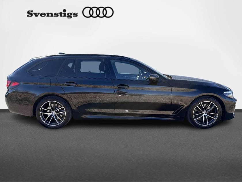 Bild 3 av BMW 520d xDrive Touring M Sport / Värmare/ Aktiv fartpilot/ Drag