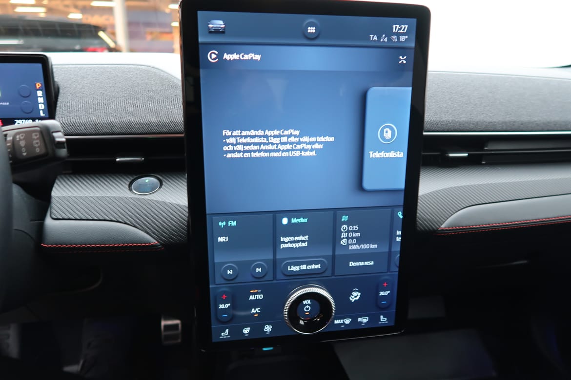 Ford Mustang Mach-E 2022 - miniatyr 9