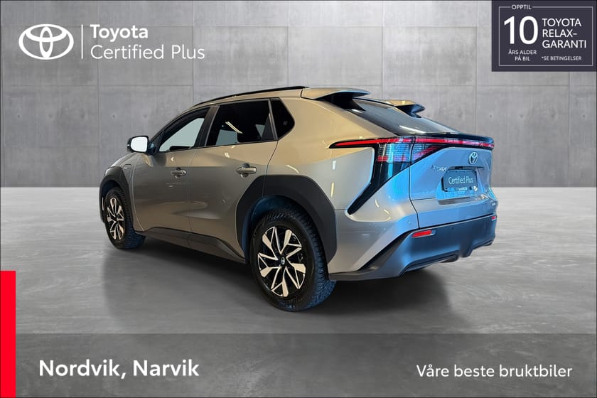 Bilde 3 av Toyota bZ4X Active Tech AWD med lav km!