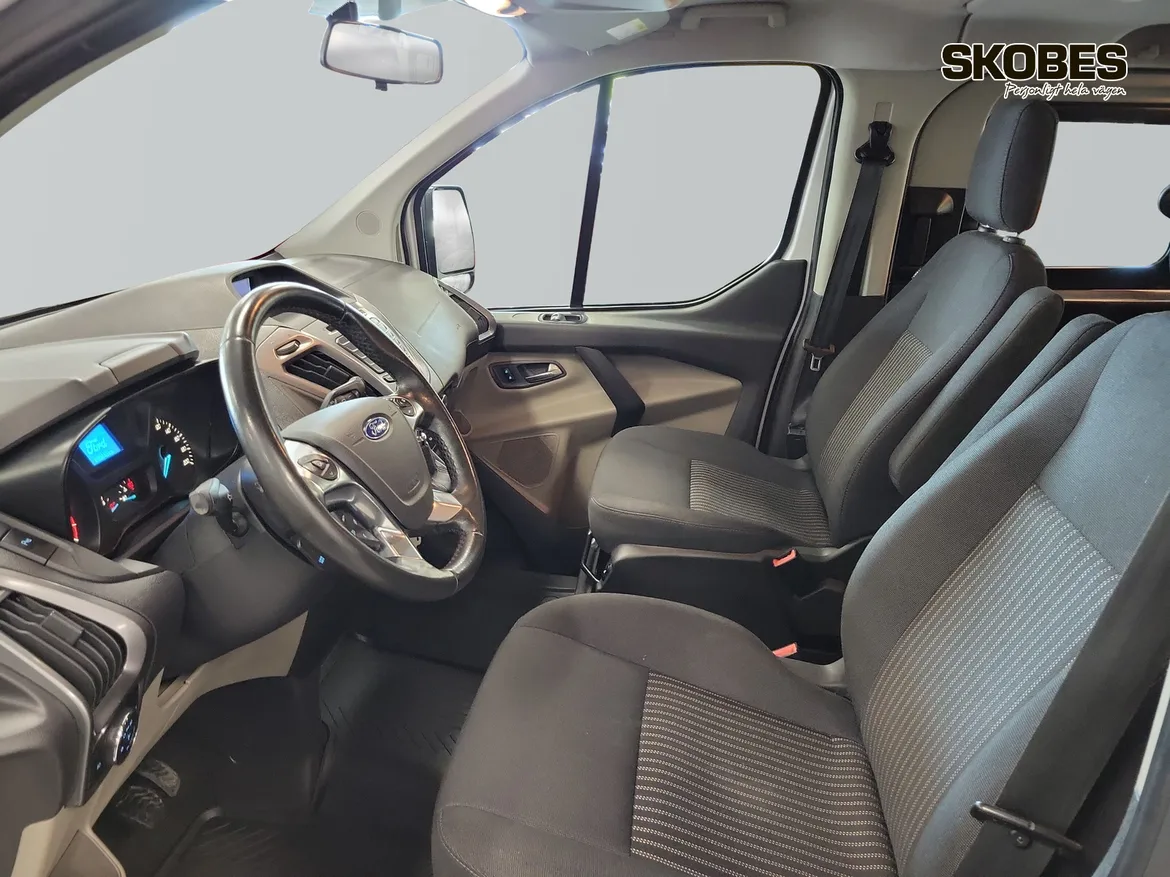 Ford Tourneo Custom 310