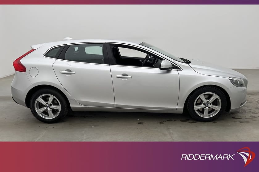 Bild 5 av Volvo V40 D2 Momentum VOC D-Värmare Sensorer Halvskinn Drag