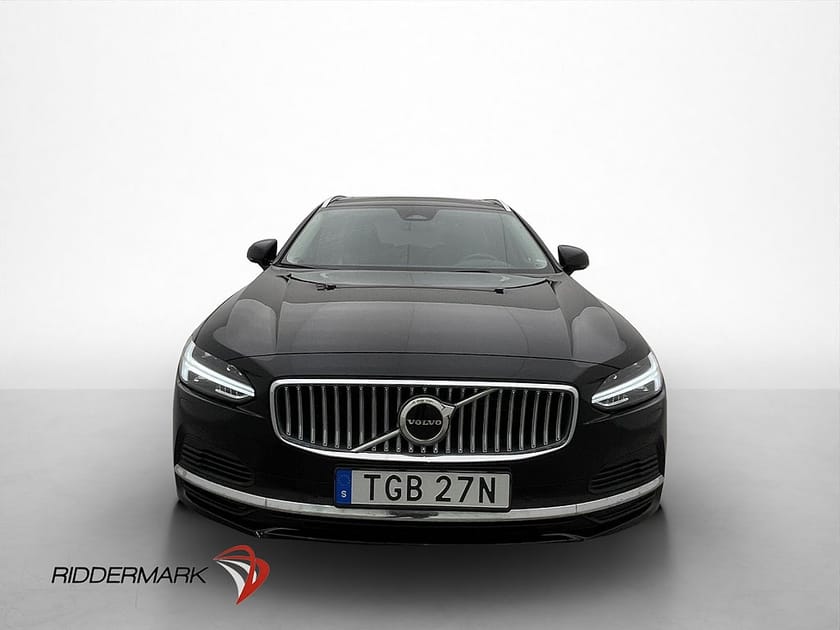 Bild 2 av Volvo V90 T6 AWD 350hk Pano Värmare HUD Kamera Skinn Drag