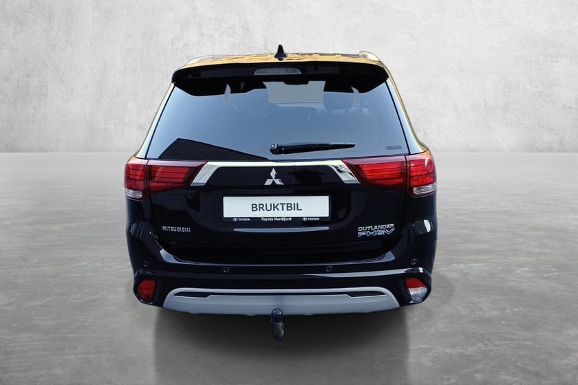 Bilde 4 av Mitsubishi Outlander PHEV 4WD Instyle+ 2.2-150 DI-D aut