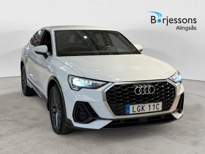 Bild 1 av Audi Q3 Sportback 35 TFSI 150hk Drag/Värmare/Kamera/Keyless