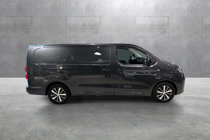Bilde 3 av Toyota Proace Electric 75 75kWt Comfort Plus L2H1 THB 2-s