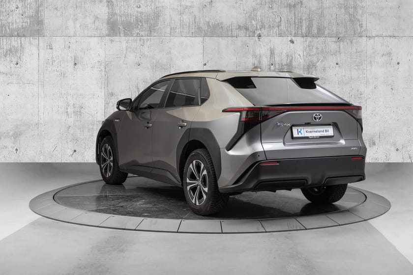 Bilde 4 av Toyota bZ4X Active Tech AWD/Ryggekamera/El.stol