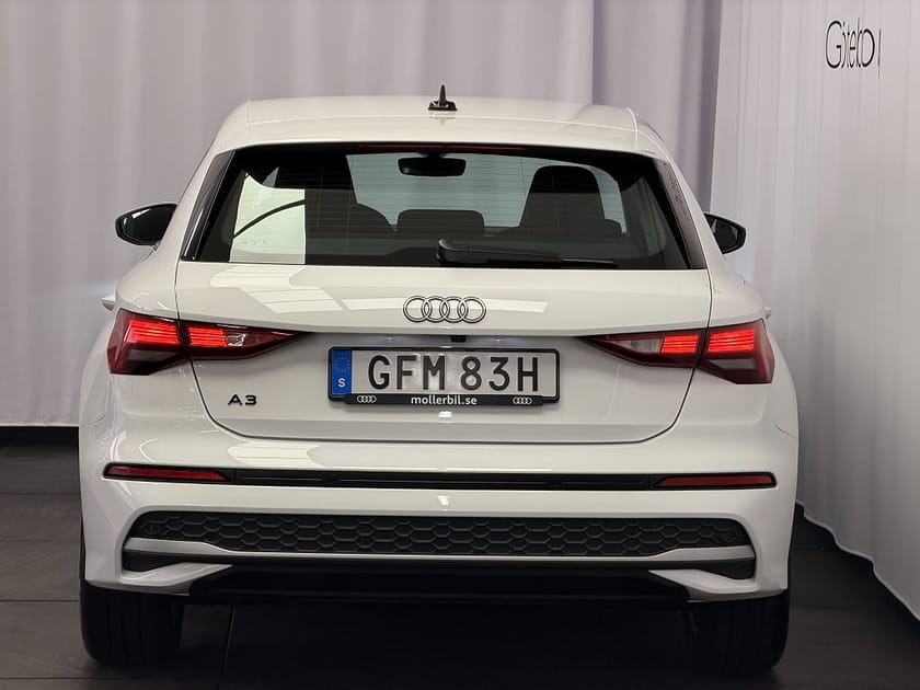 Bild 4 av Audi A3 Sportback 35 TFSI proline Carplay/Sportstol/Adp Fart