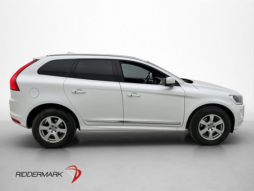 Bild 1 av Volvo XC60 D4 AWD Summum Pano BLIS Skinn VoC Värmare 190hk