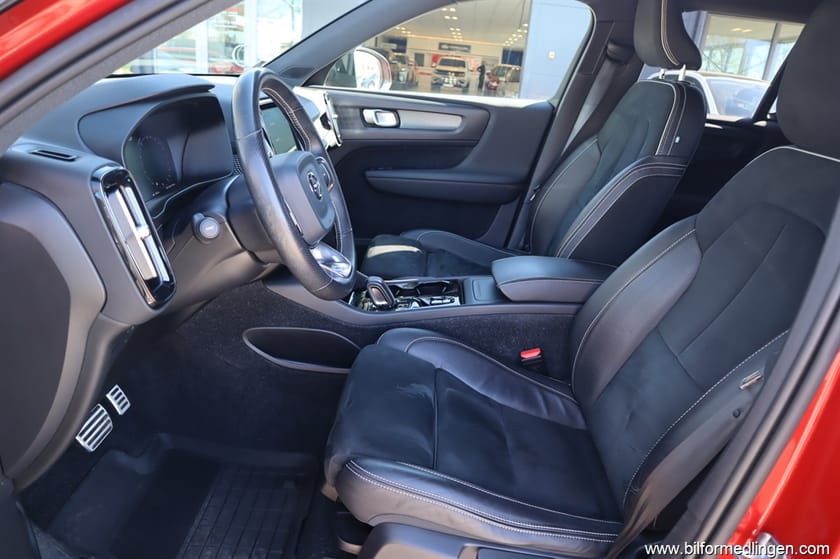 Bild 4 av Volvo XC40 T3 1.5 FWD 163hk Automat R-design Dragkrok