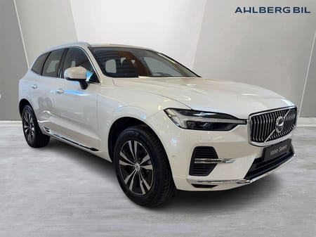 Volvo XC60 T6 Core Edition, Parkeringskamera 360, Navigation, Elmanöverad Baklucka, Rattvärme